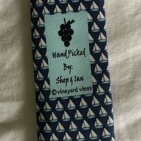 Tie NWT - Picture 4 of 6